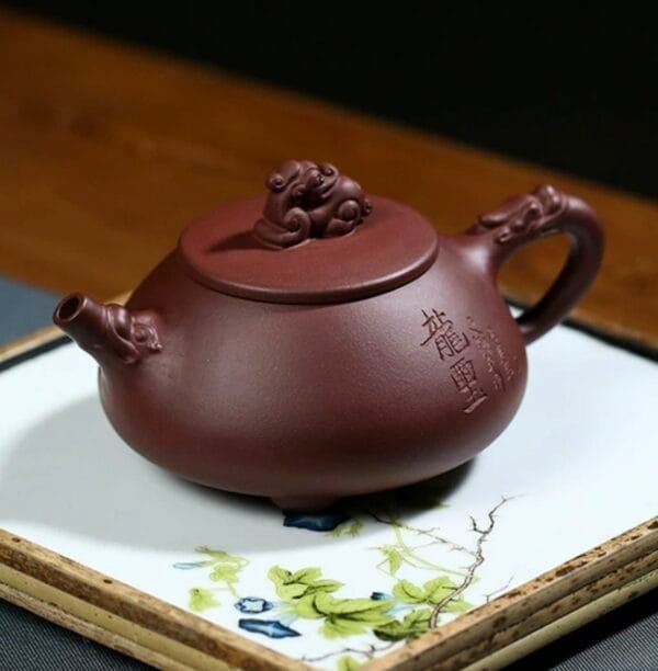 Dragon Seal Stone Scoop Pot